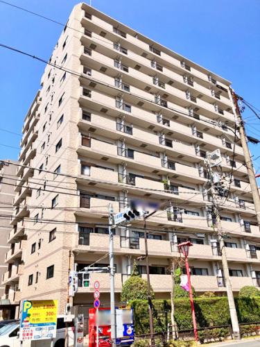 東南向きで陽当たり良好です。東京メトロ日比谷線「三ノ輪」駅徒歩10分の好立地