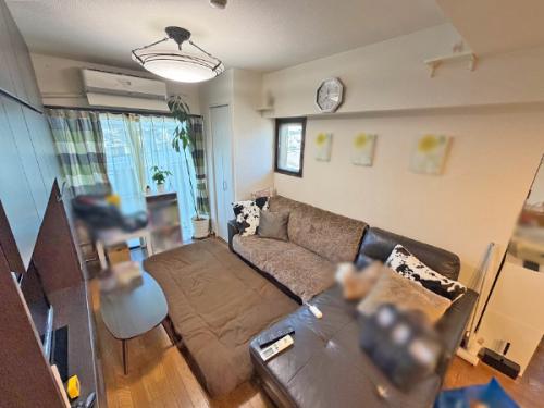 約16帖のLDK。リビングにも収納がついています