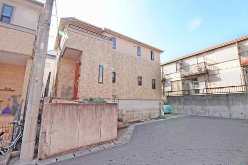 4LDK+WIC+カースペース1台分　全室南向き