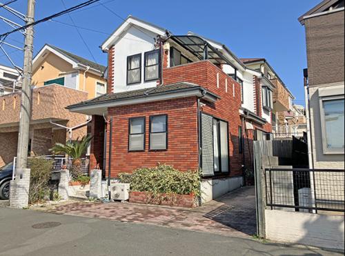 開発分譲地内・幹線道路ぞいの区画です