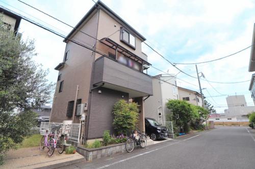 3LDK　約3帖の納戸・小屋裏収納付きで収納豊富です