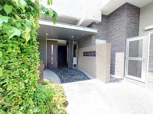 エントランス部分です、管理体制もよく、清潔感がございます