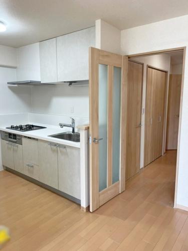LDKは約10帖の広さがございます