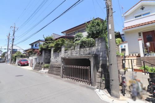 南向きのため、陽当たりのよい立地 南向きのため、陽当たりのよい立地
