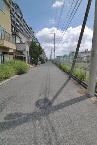 南道路（公道約６ｍに接道） 接道間口約9.1ｍで陽当り良好です。