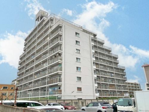 複数路線利用可。都営三田線「西巣鴨」駅徒歩10分、埼京線「板橋」駅徒歩13分