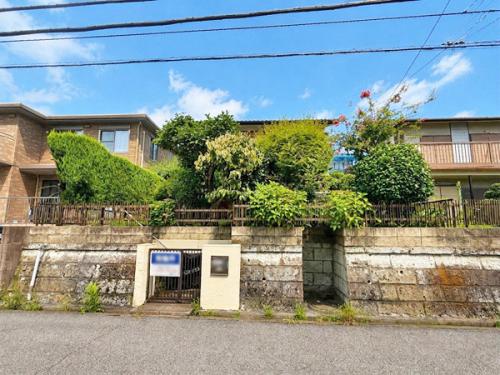 家づくりのプランが立てやすい約48坪の整形地。閑静な住宅街