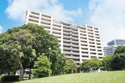 4面に開口部を持つ開放感あふれる最上階プレミアム角住戸 陽当り、眺望、通風良好！