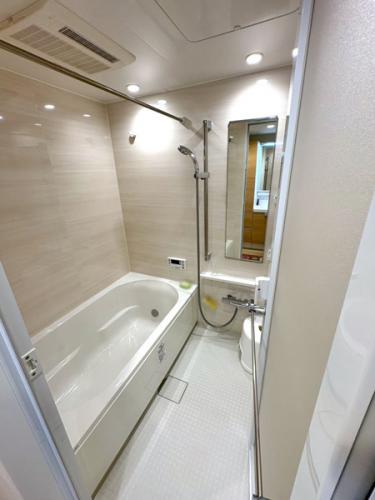 雨の日のお洗濯にも困らない浴室乾燥機能付き。