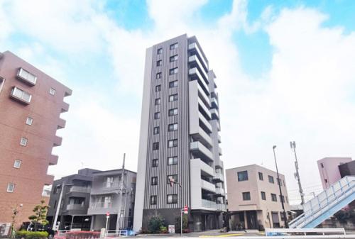 ミルーナヒルズ金町。２０１７年３月築のマンションです。