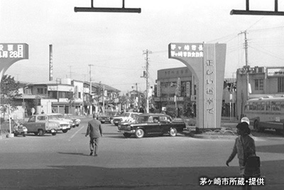 1967（昭和42）年の「茅ヶ崎駅」北口