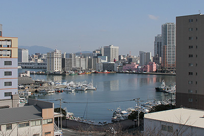 近代の港は1899（明治32）年開港 乗降人員数は日本一に