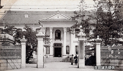 戦前の「広島県庁」は、ルネサンス様式の木造2階建て