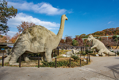 現在の「東山動物園恐竜像」