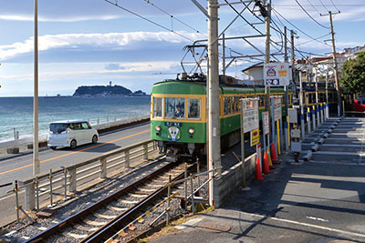 藤沢と鎌倉を結ぶ江ノ島電鉄