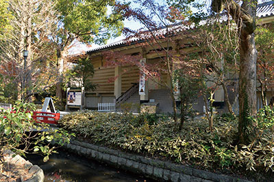 鎌倉の文化財を保護する「鎌倉国宝館」