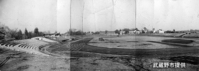 1958（昭和33）年の「武蔵野市営陸上競技場」