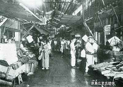 南京町の市場