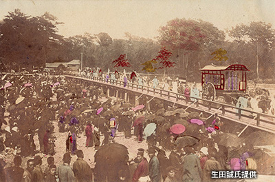 「葵祭」（「上賀茂神社」・「下鴨神社」） 三勅祭のひとつは、春の観光シーズンに