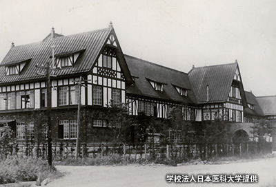 1935（昭和10）年頃の「日本医科大学」予科校舎