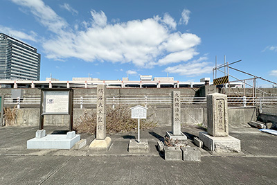 「大阪開港の地」の碑