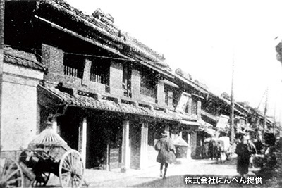 江戸期に建てられた「にんべん」の店舗