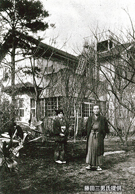 「与謝野公園」は与謝野鉄幹・晶子夫妻が住んだ場所