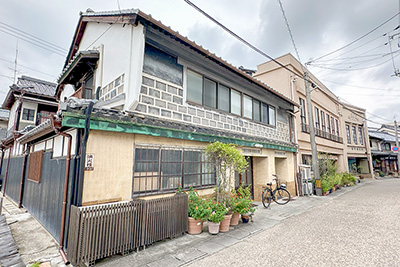 「西大寺」の街並み