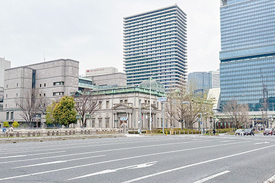 「日本銀行大阪支店」と「土佐堀川」と「淀屋橋」