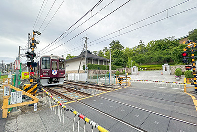 「千里山花壇」の正門跡地