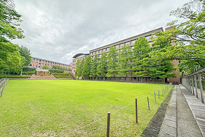 「関西大学」が大阪市内から「千里山学舎」に移転