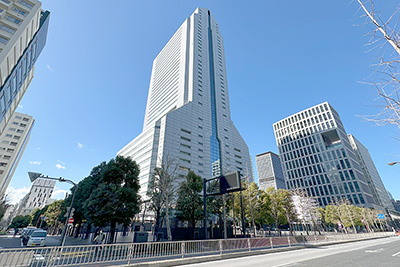 「日本電気株式会社」の本社ビル