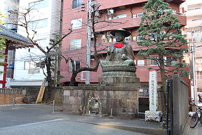 「内藤新宿」の賑わいの中心「太宗寺」