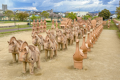 「今城塚古墳」の「埴輪祭祀場」