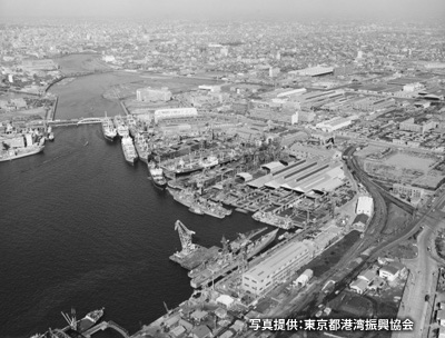 昭和40年代の豊洲の造船所