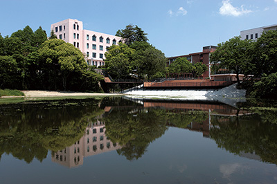 旧制「大阪府立浪速高等学校」は戦後、「大阪大学」に発展 