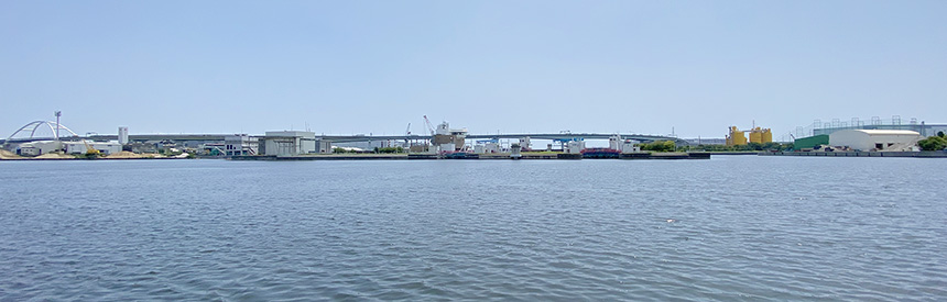 「阪神工業地帯」の中心として発展した「尼崎港」