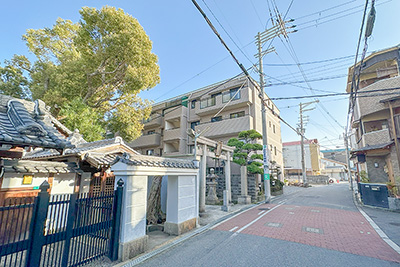 「上町台地」の西側を通る「熊野街道」 
