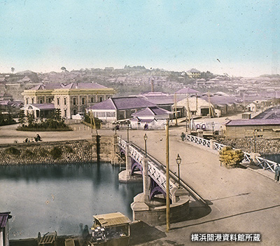 日本初の鉄道の駅「横浜停車場」