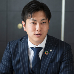 川島 立