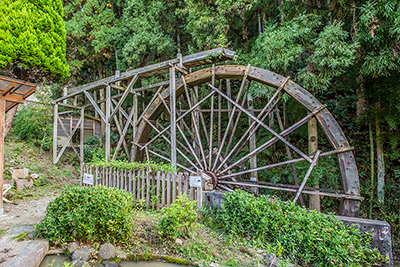 復元された水車